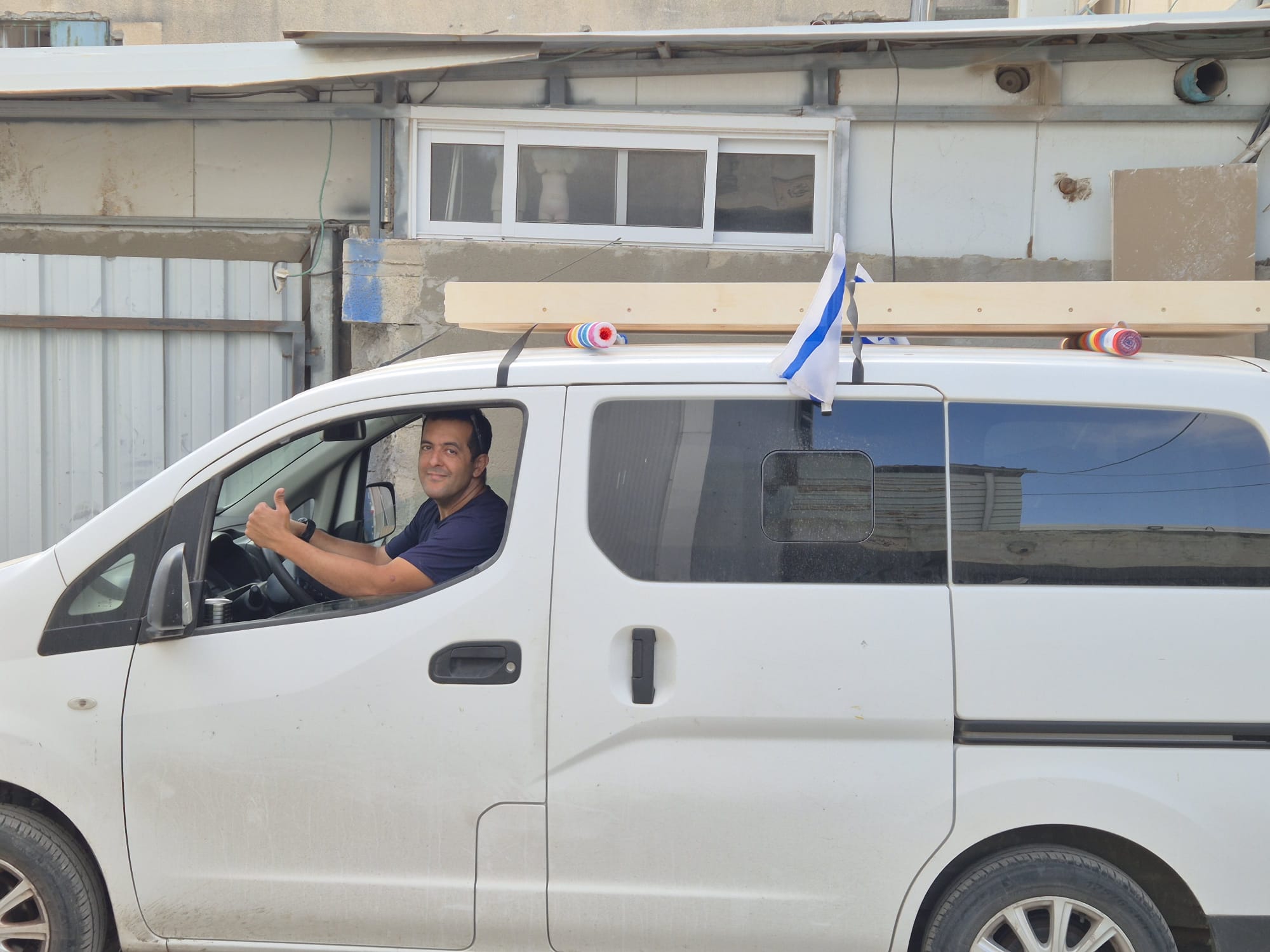 רכב השירות של עידו הנדימן